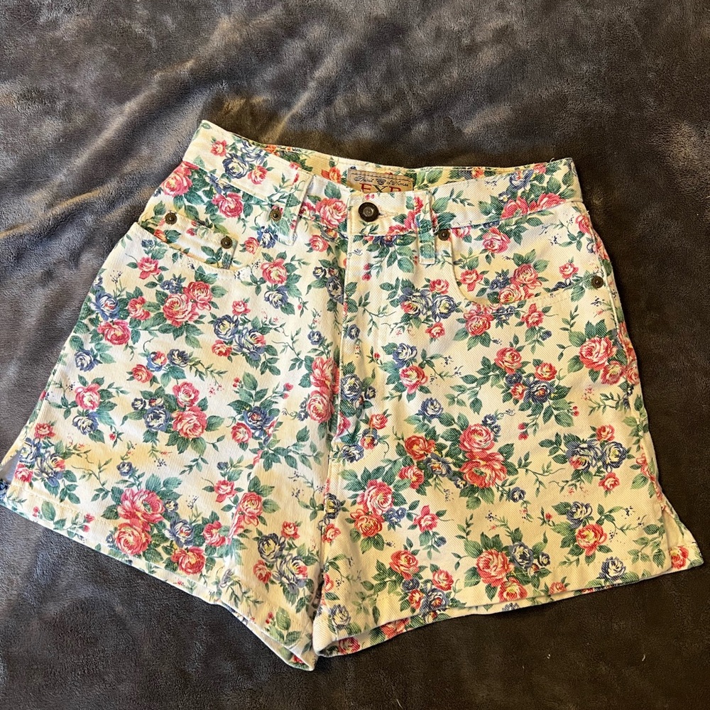 Express “Spirit of Nimes” USA Made 100% Cotton High Waist Floral Shorts